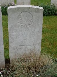 Etaples Military Cemetery - Jardine, Robert Percival